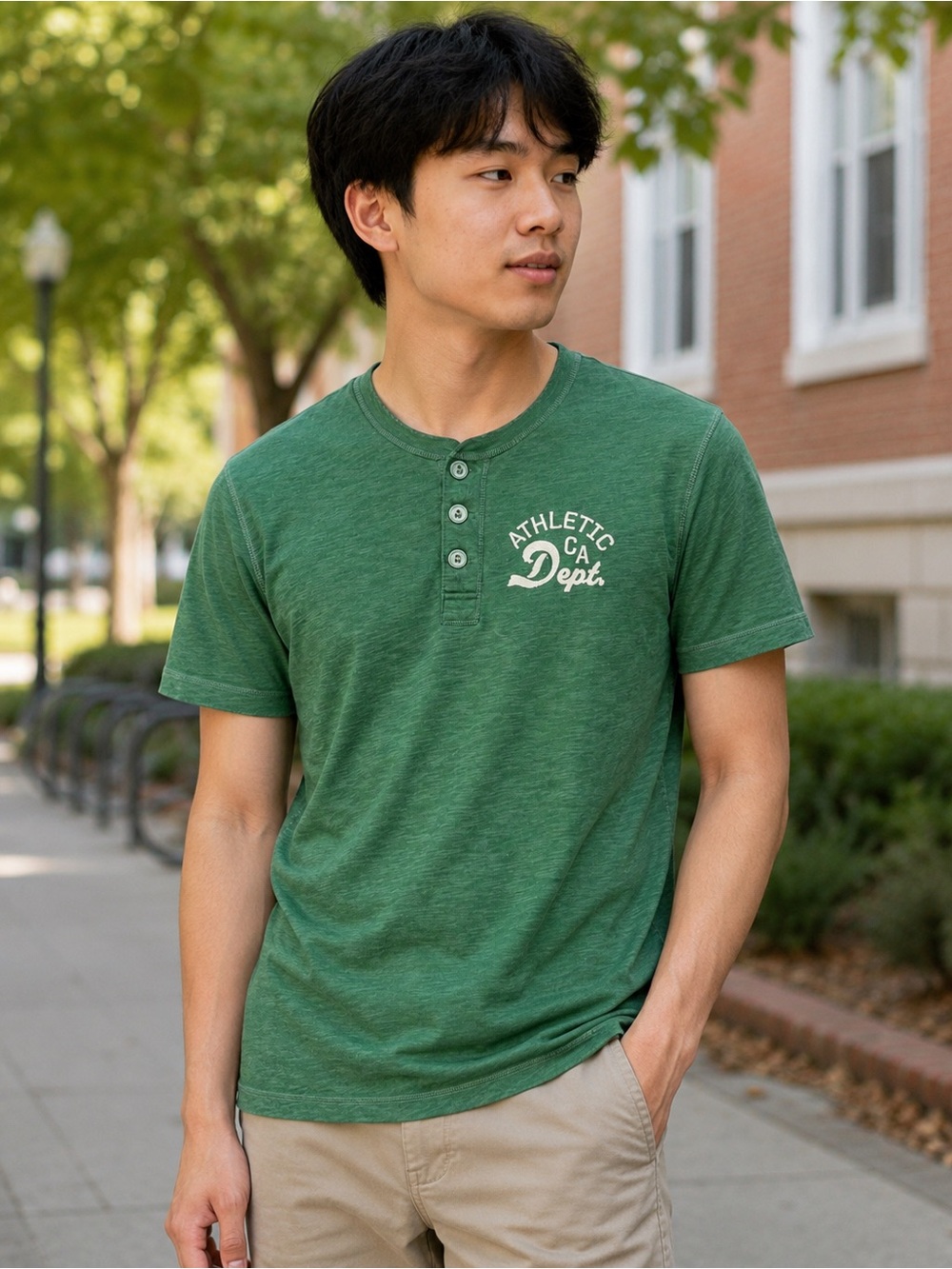 Old Navy Mens L Slim Fit Green Athletic Dept Short Sleeve Shirt 100% Cotton